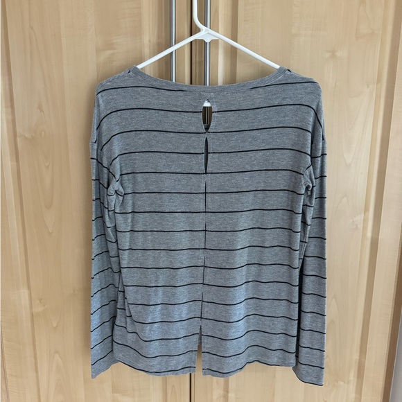 Splendid long sleeve top XS - Picture 2 of 2